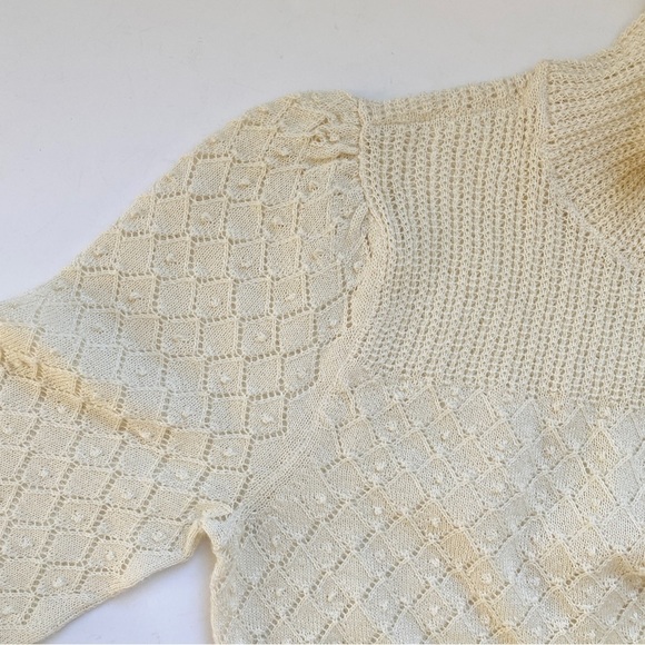 Doen Alpaca and silk mock neck lightweight cream sweater top - Picture 10 of 14